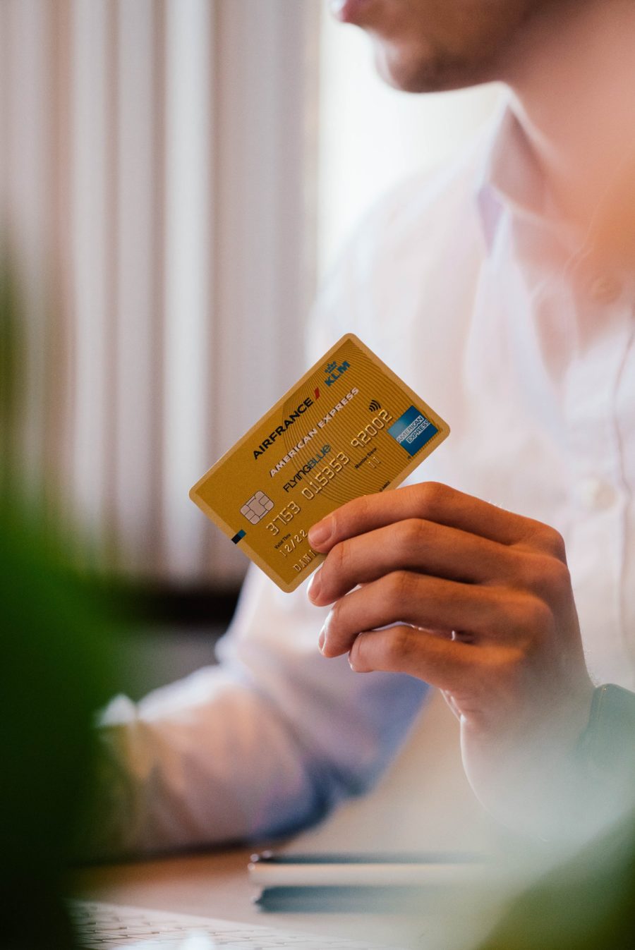 9 Best Credit Cards for Bad Credit in 2022 (Rewards Included)