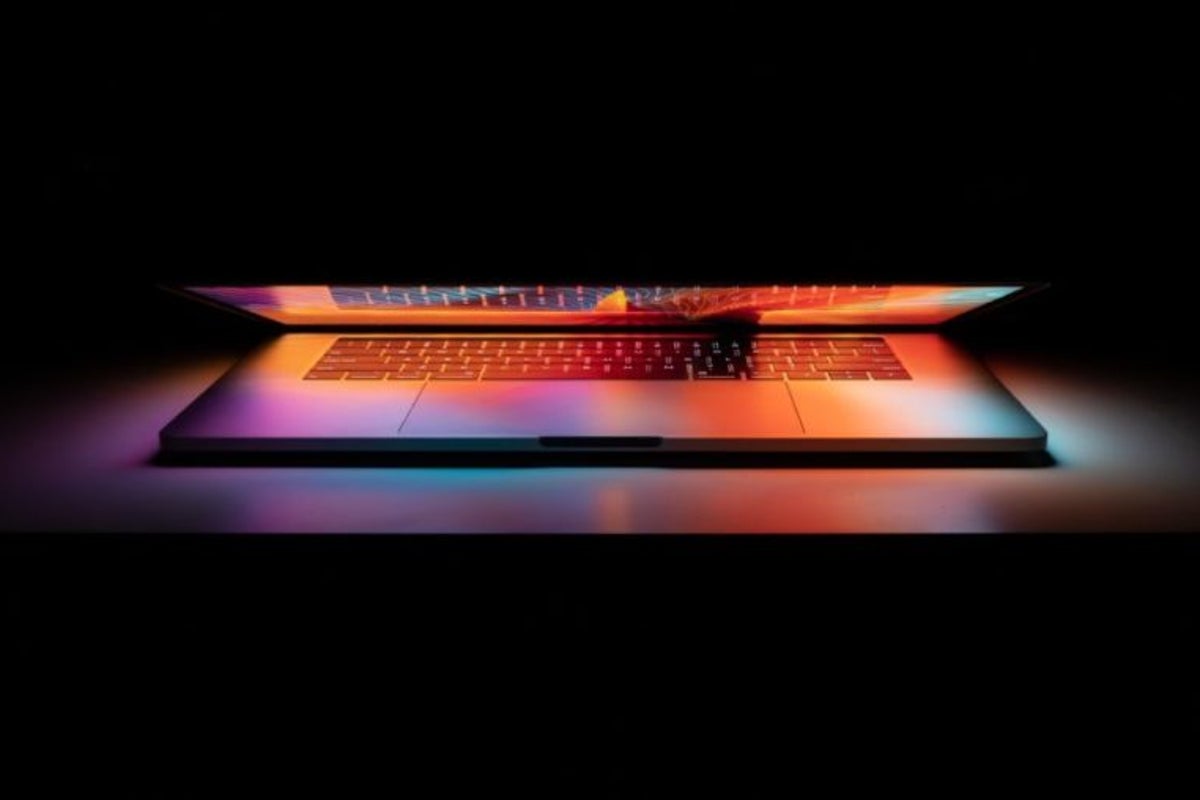 Best Trading Computers and Laptops for 2022 - Benzinga