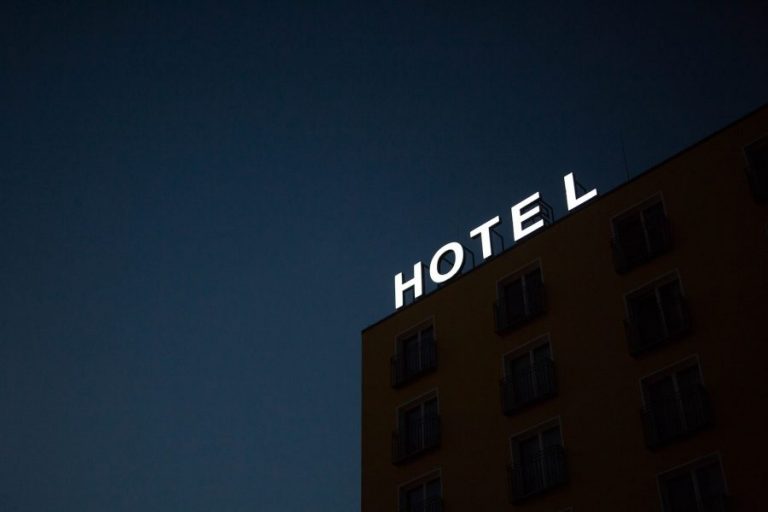 How to Invest in Hotels