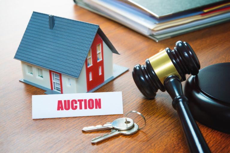 How to Successfully Buy Foreclosures at Auction