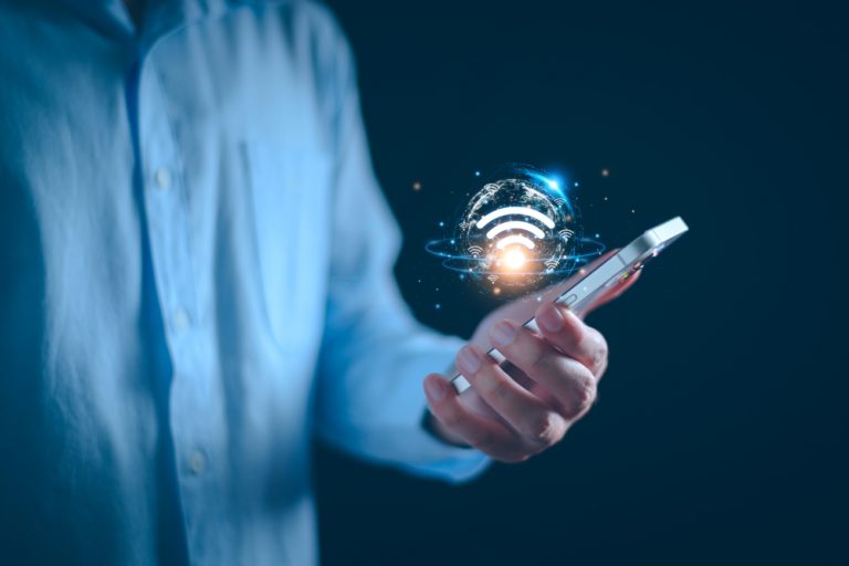 Best Internet Deals in April 2025: Who’s Giving You the Fastest Wi-Fi for Less?