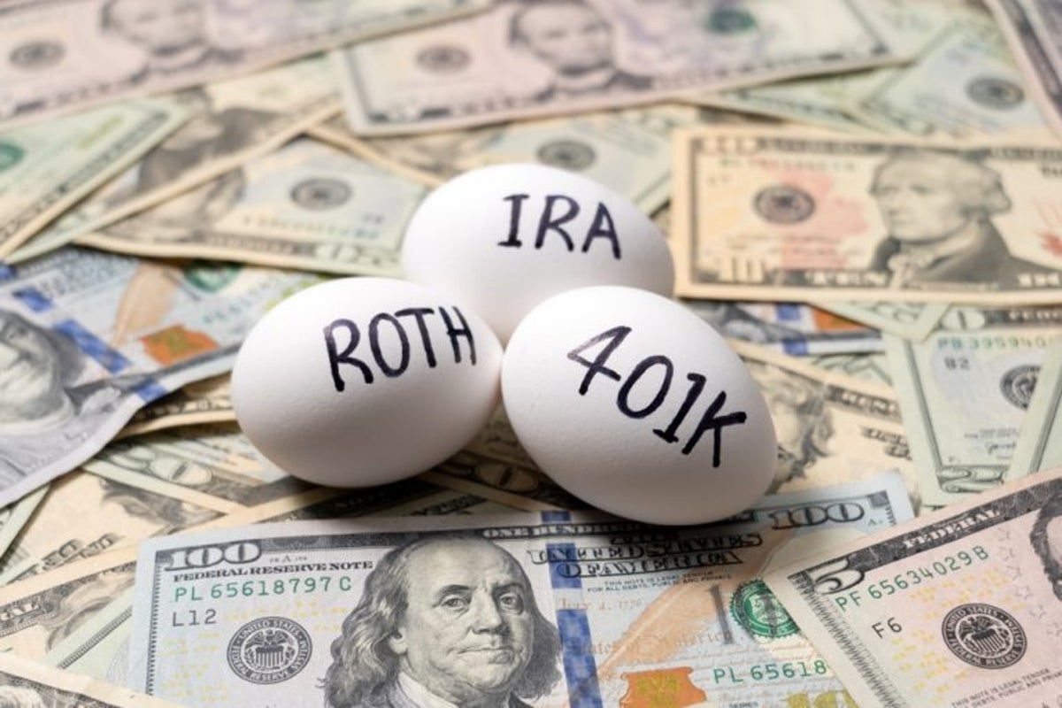 Roth IRA vs. Traditional 401(k): Which is Better for Your Retirement?