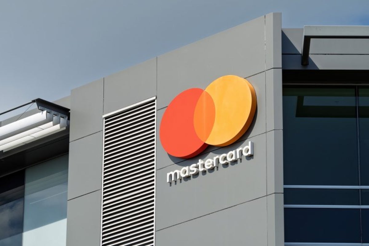 Mastercard (MA) Stock Price Prediction: 2025, 2026, 2030